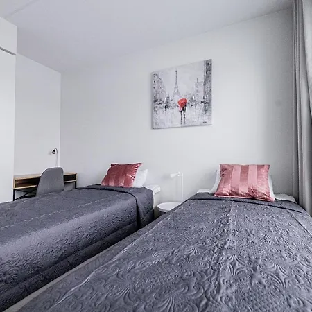 X 3, Sleepwell, Nuutti, Free Indoor Parking Apartamento *