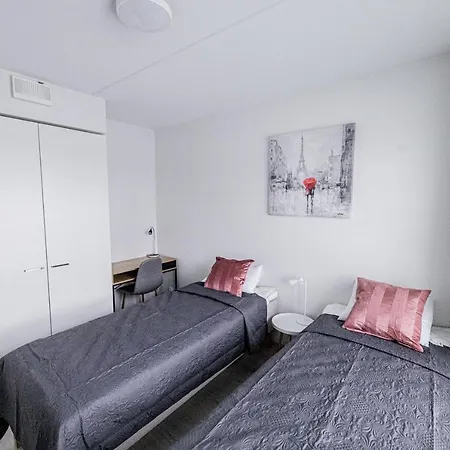 X 3, Sleepwell, Nuutti, Free Indoor Parking * Turku